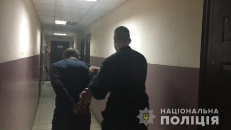 В Одессе полицейские задержали двух братьев, совершивших разбойное нападение на одесситку