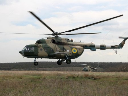 Зеленский поручил Главнокомандующему ВСУ взять под личный контроль расследование обстоятельств крушения вертолета