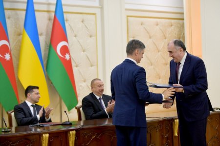 Подписаны двусторонние документы Украины и Азербайджана 