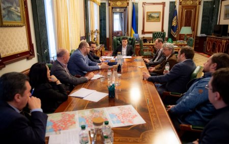 Медиагруппы договорились до 16 марта обеспечить запуск незакодированных спутниковых версий главных украинских телеканалов