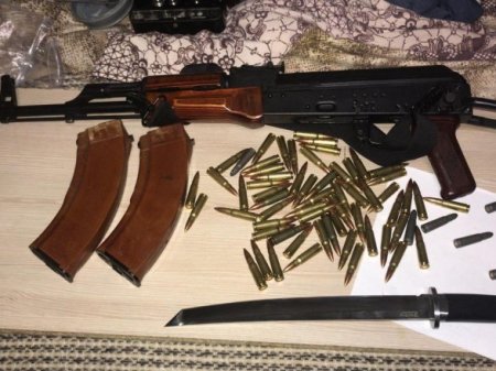 В Киеве у наркоторговца изъяли АК-47 