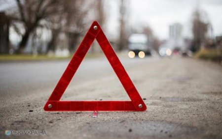 На трассе Киев-Одесса столкнулись две фуры, есть погибшие