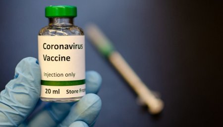 Украина подписала контракт о поставке вакцины против коронавируса с Китаем