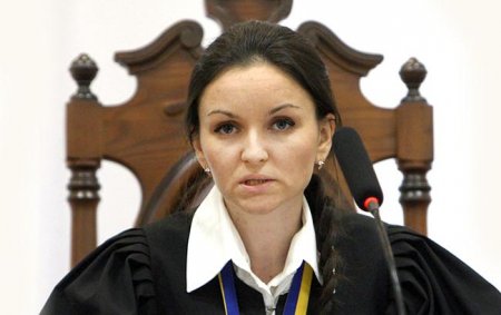 ВС отменил указ Порошенка об увольнении бывшей судьи Царевич