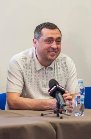 Александр Юрьевич Свищев
